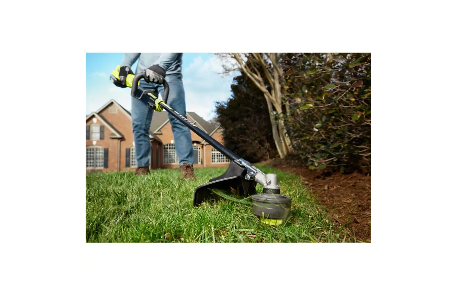 RYOBI RY40250 40V Expand-It Cordless Battery Attachment Capable String Trimmer with 4.0 Ah Battery and Charger