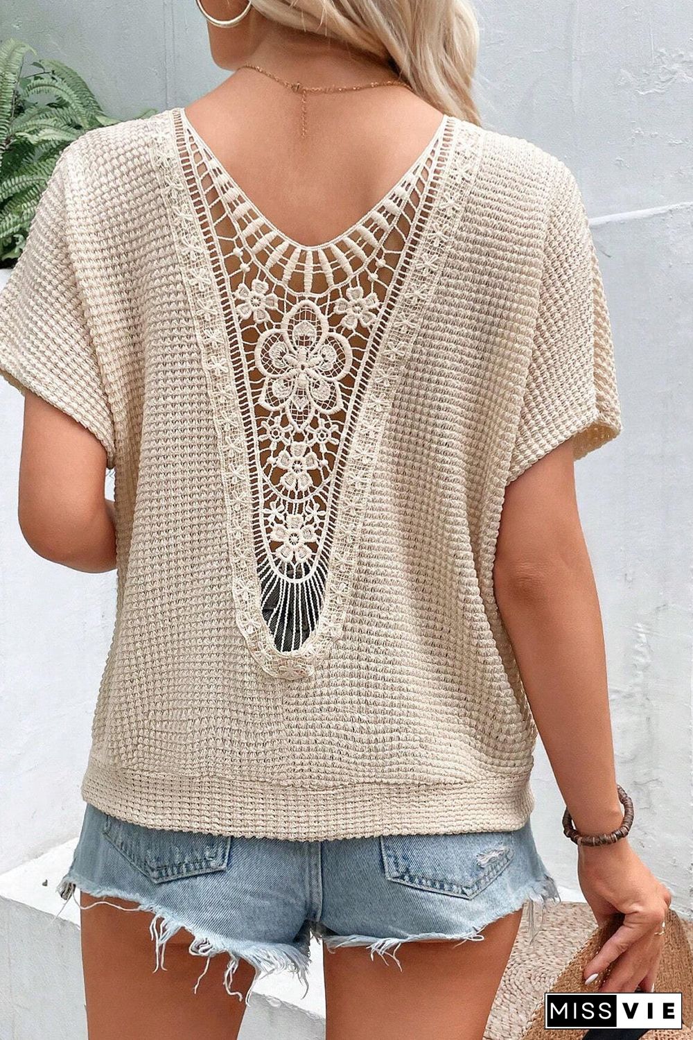 Guipure Lace Patch Textured T-shirt