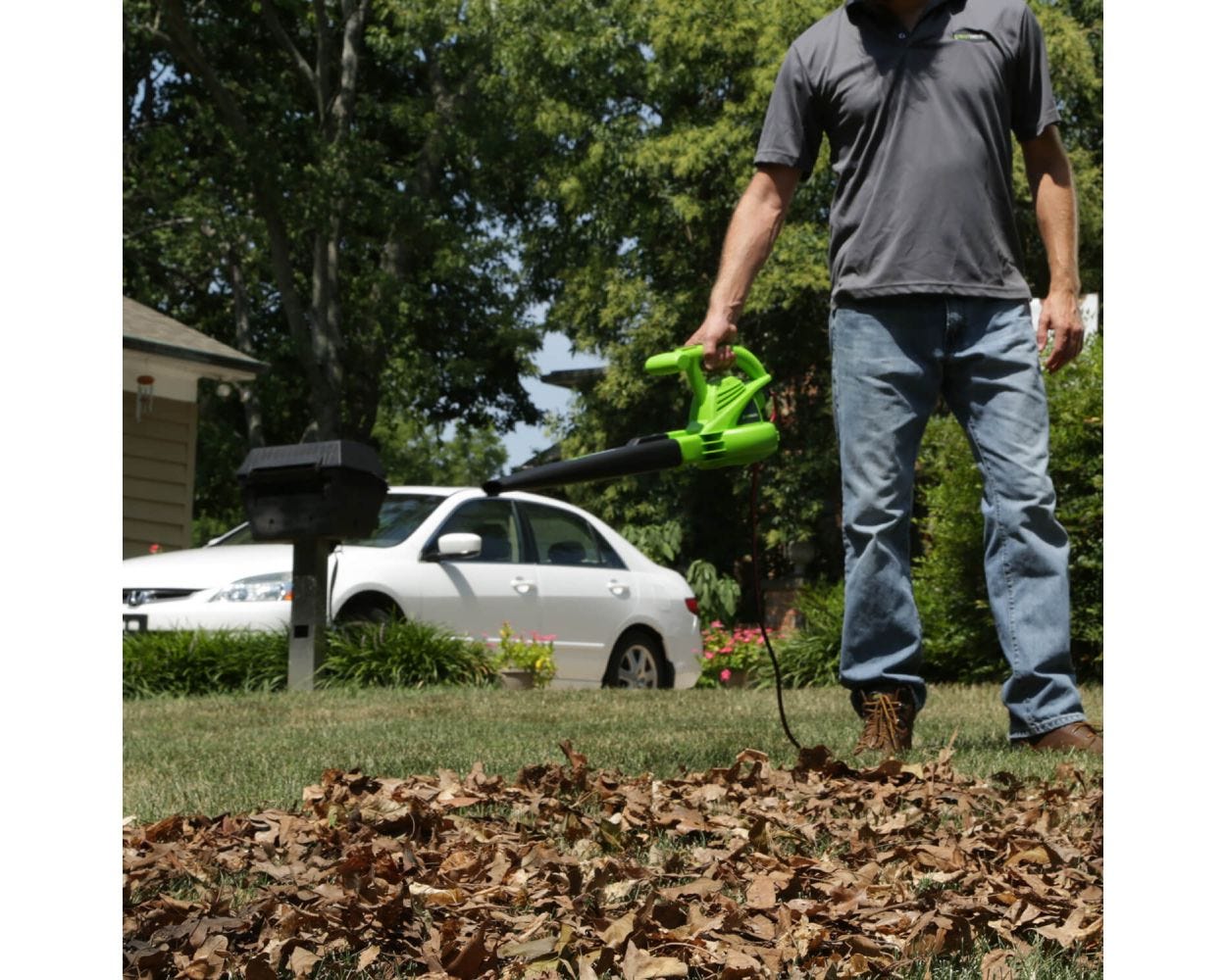 7 Amp 150 CFM Corded Leaf Blower | Greenworks Tools