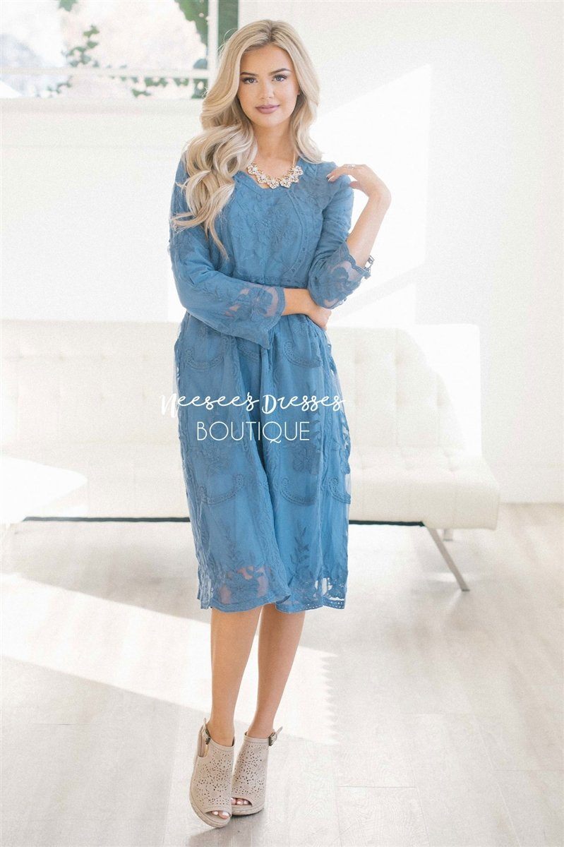 Day Dreamer Lace Dress in Cornflower Blue