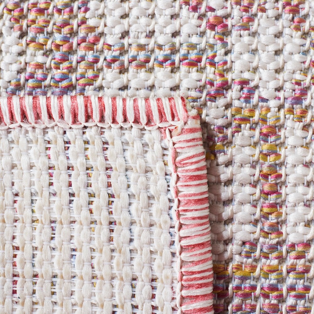 Martha Stewart by SAFAVIEH Matty Indoor/ Outdoor Rug