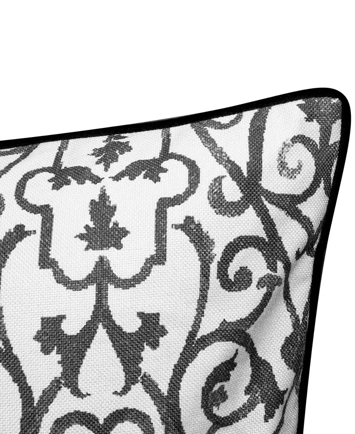 Edie@Home NYBG Menorca Border Print Decorative Pillow， 20