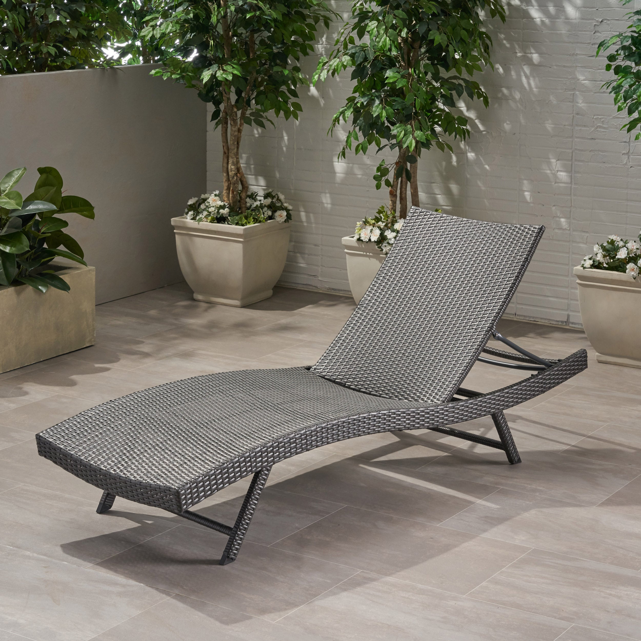 Eliana Outdoor Gray Wicker Chaise Lounge