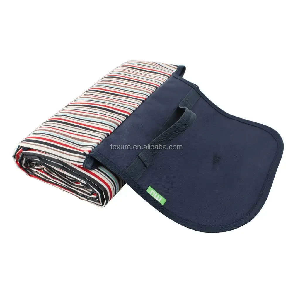 Outdoor Water Resistant Rollup picnic rug  beach camping blanket with Built in Carry Handle Made in China