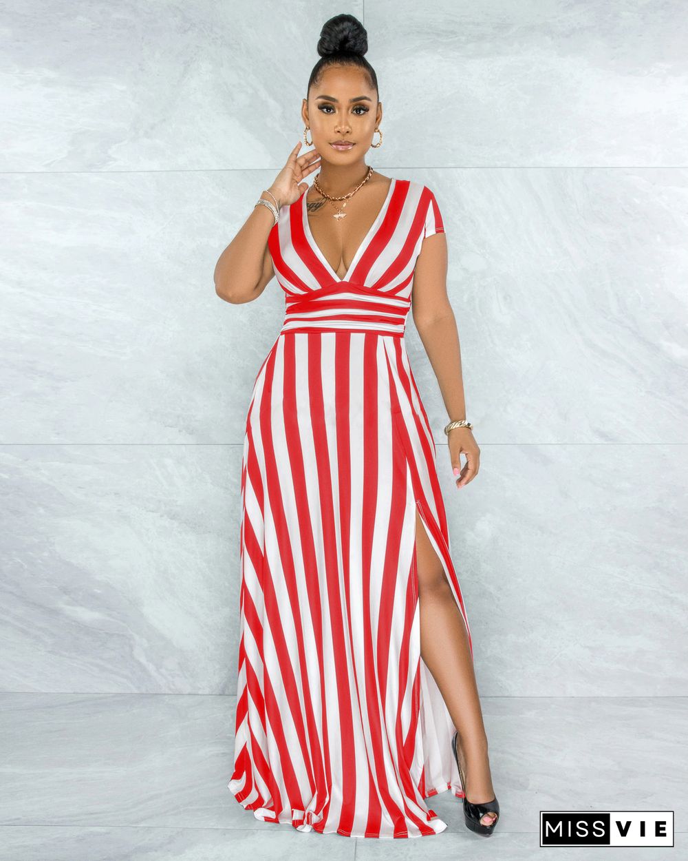 Sexy Fashion Stripe-shaping Dress with A Split