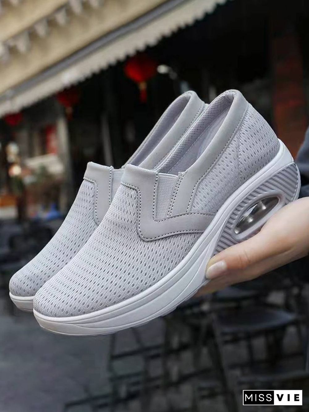 Round Toe Breathable Mesh Flat Heel Shakers Hollow Lightweight Casual Sneakers