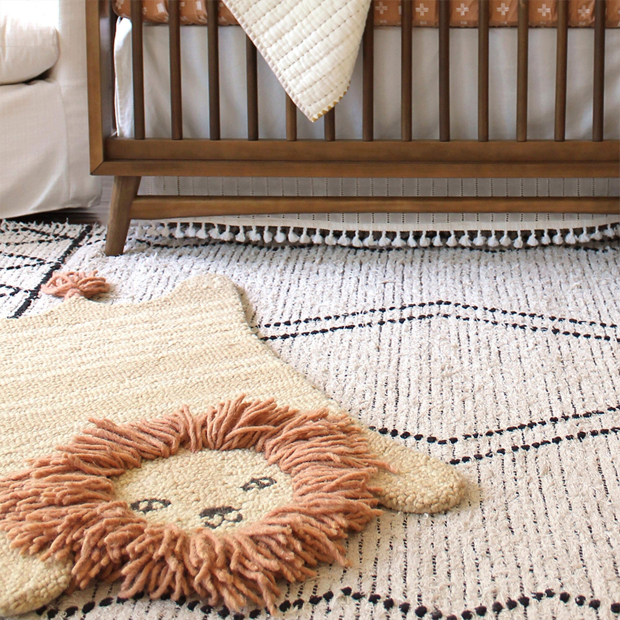 Crane Baby Lion Shape Rug