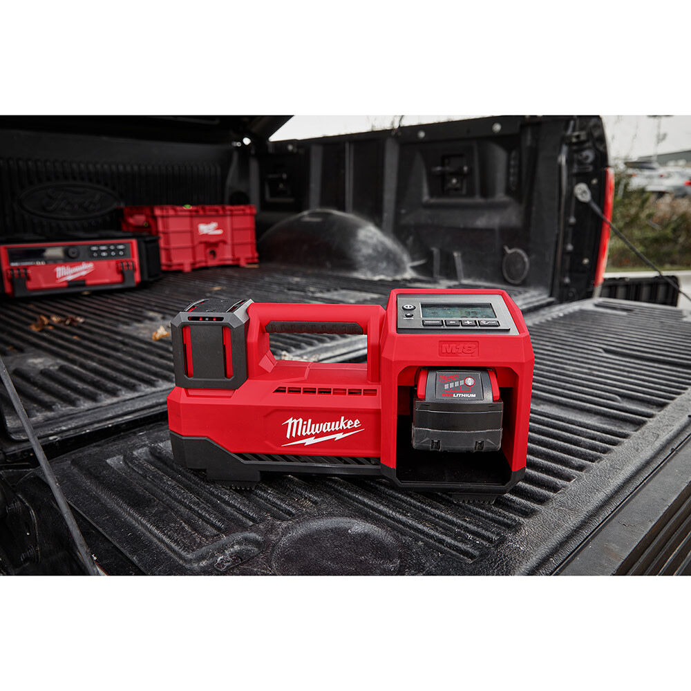 Milwaukee M18 Inflator with XC 5Ah Starter Kit Bundle 2848-20-48-59-1850 from Milwaukee