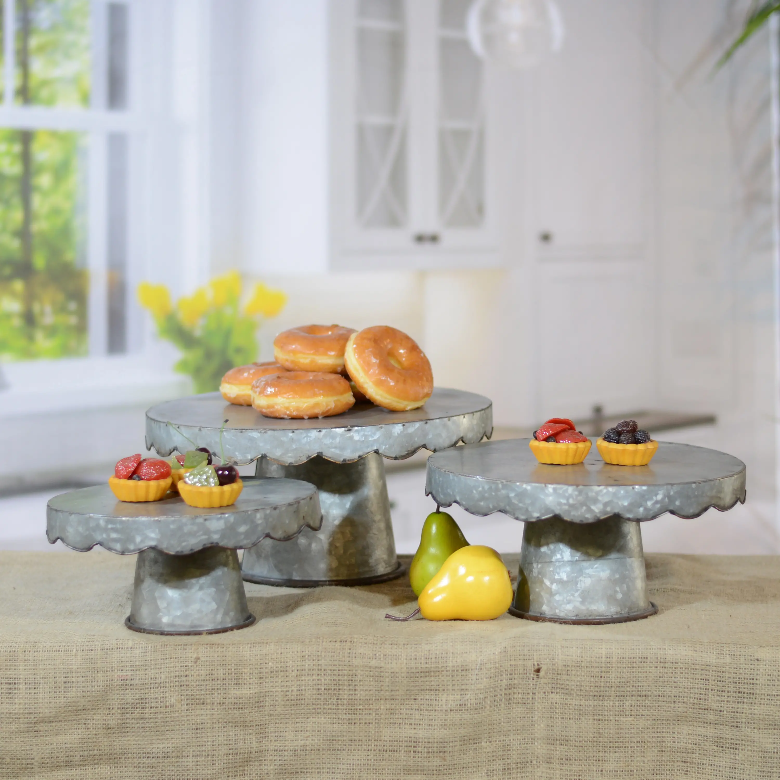 14 Inch Galvanized Metal Scalloped Design Cake Stand