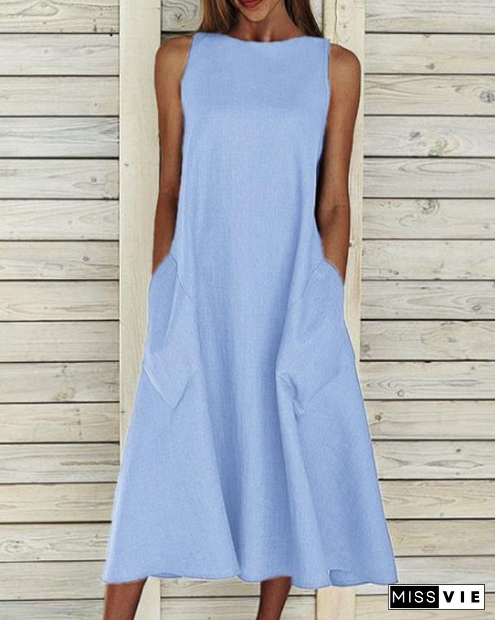 Solid Color Sleeveless Round Neck Maxi Dress