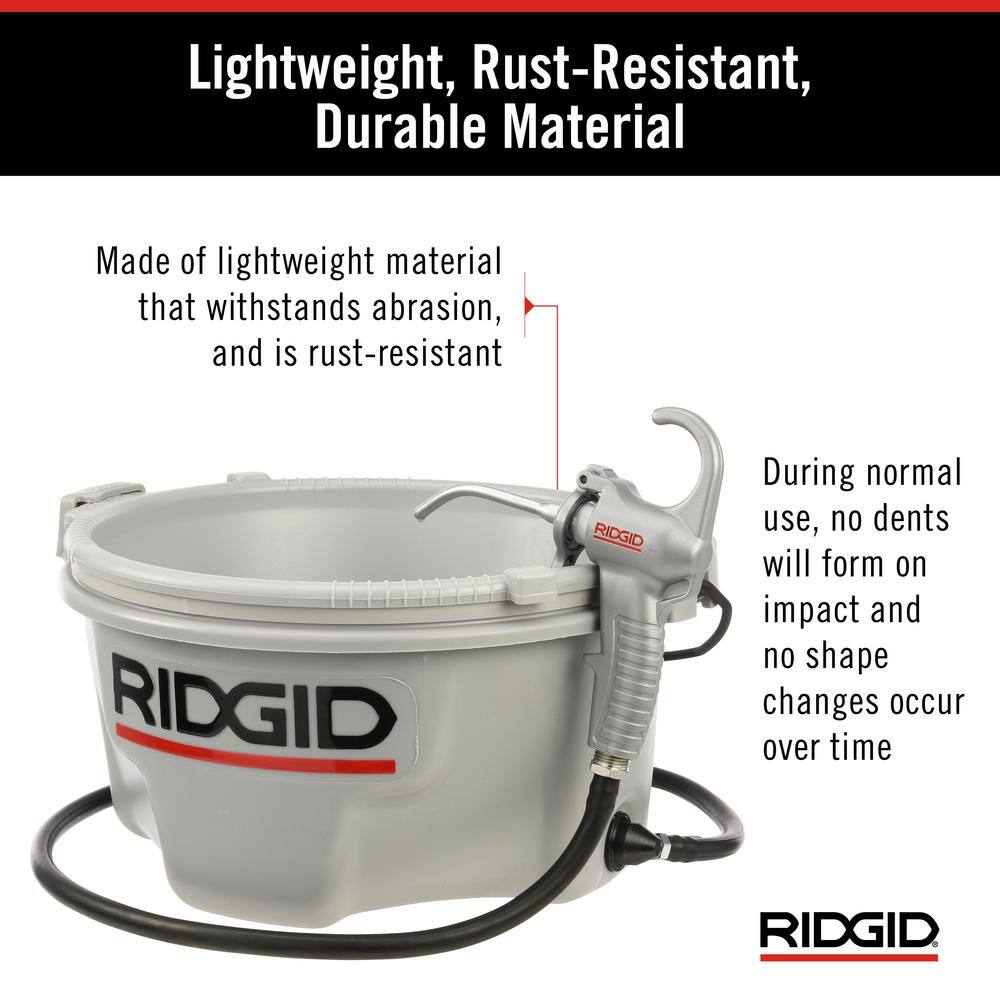 RIDGID 418 All Weather Pipe Threading Oiler Kit (Includes Die Cast Trigger Pump Drip PanReservoir + 1 Gal. Nu-Clear Oil) 10883