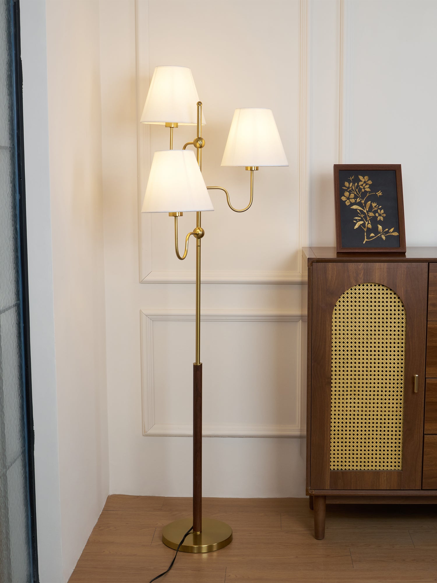 Serenade Floor Lamp