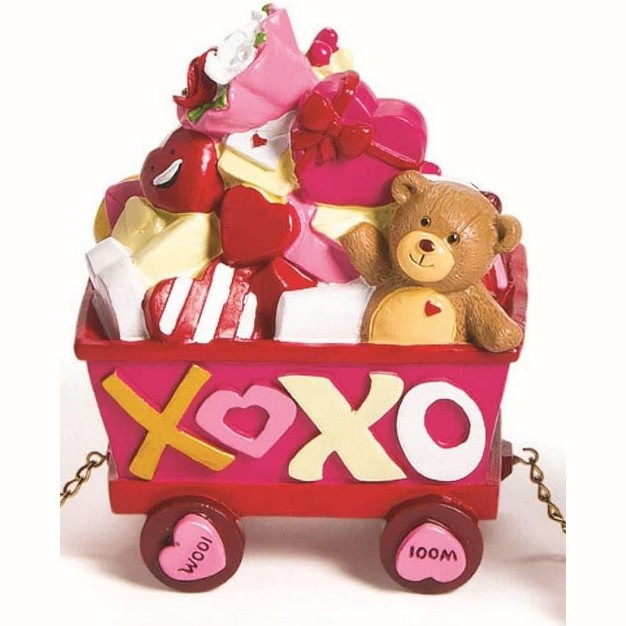 Fun Express Valentine Tabletop Train Valentine x27 s Day Centerpiece Home Decor 3 Pieces