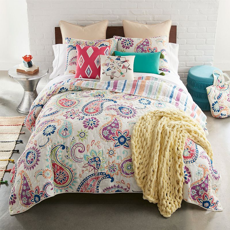 Donna Sharp Cali Quilt Set with Shams