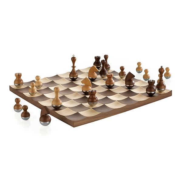 Umbra Wobble Chess Set