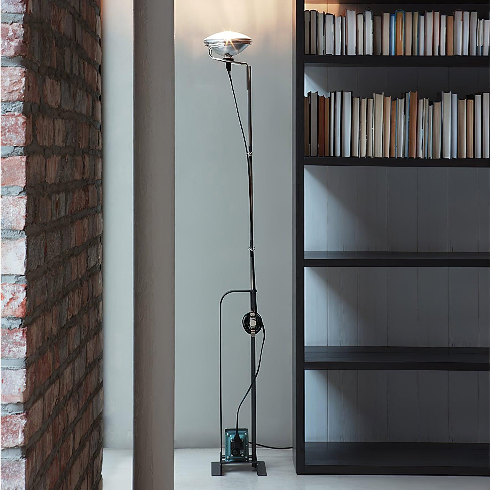 Toio Floor Lamp