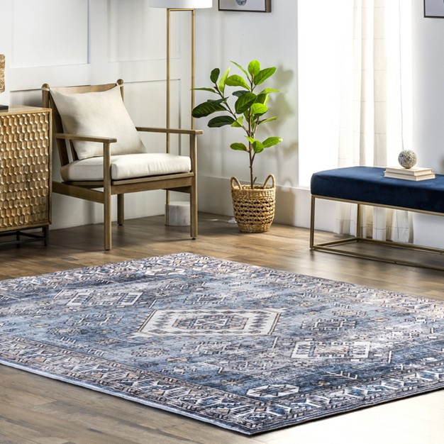 Nuloom Monika Distressed Aztec Medallion Area Rug