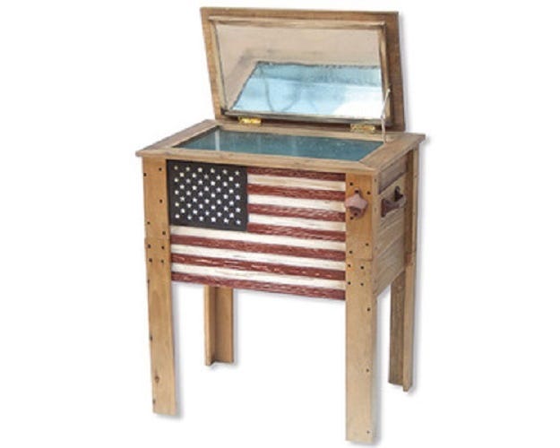 Backyard Expressions Wooden Patio Beverage Cooler with American Flag Design， 57qt - 909939