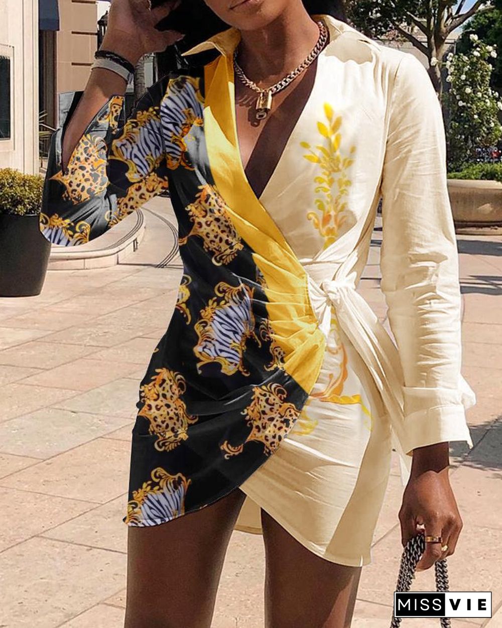 Long Sleeve Graphic Print Twist Shirt Dress