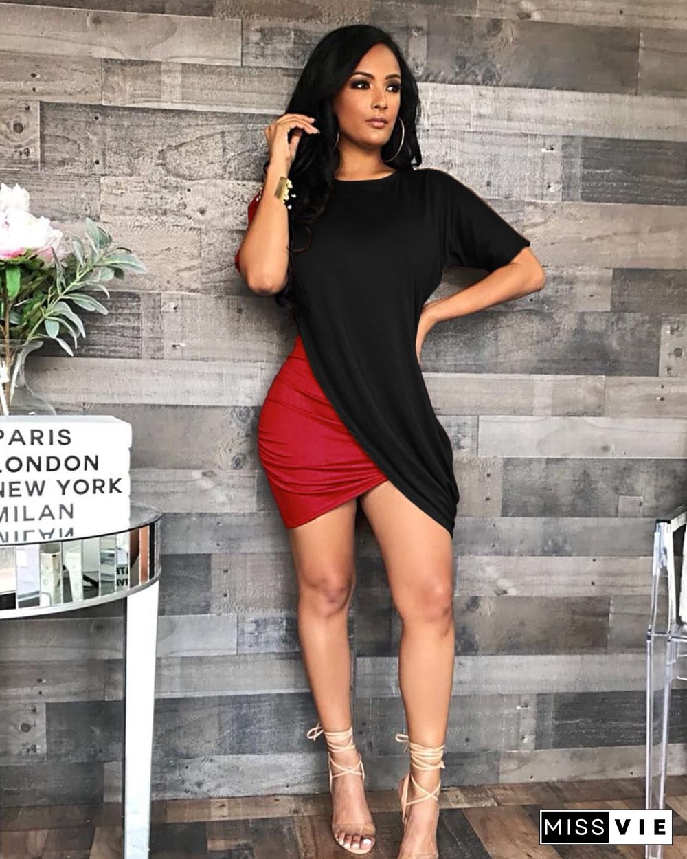 Round Neck Pleated Dress with Irregular Short Sleeves