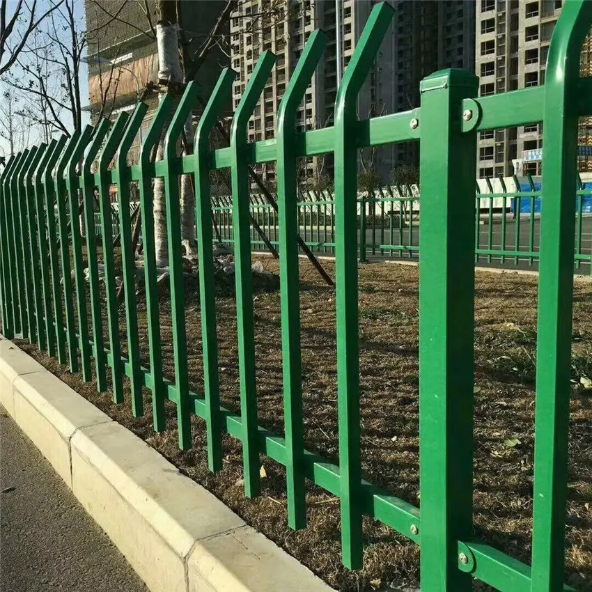 Galvanized plastic spraying assembled steel garden fence