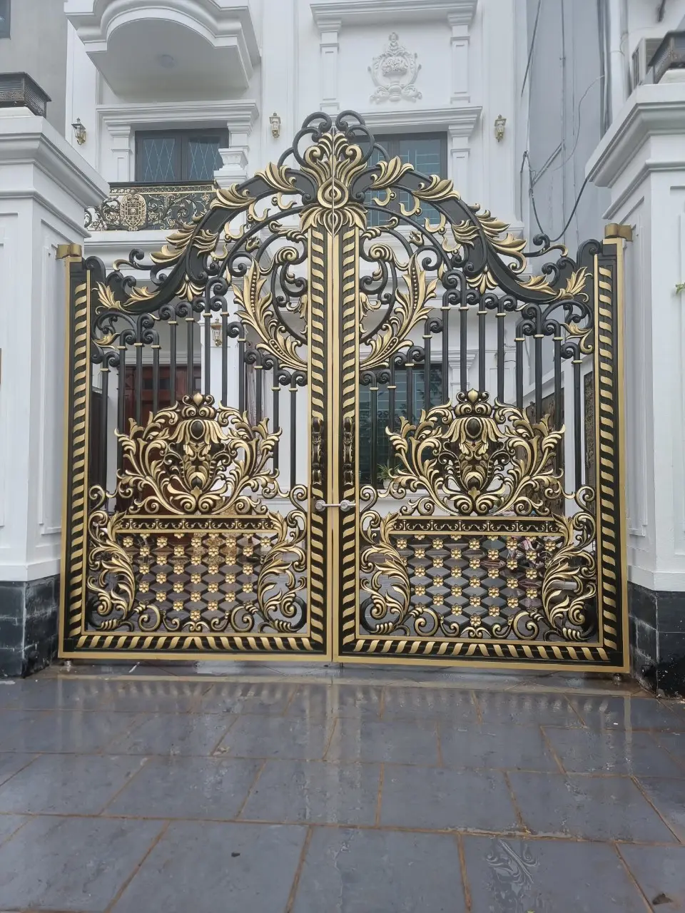 Fom Vietnam 2023 ALUMINUM CASTING FENCE for House  Villa  Castle Luxury OEM ODM with Competitive price