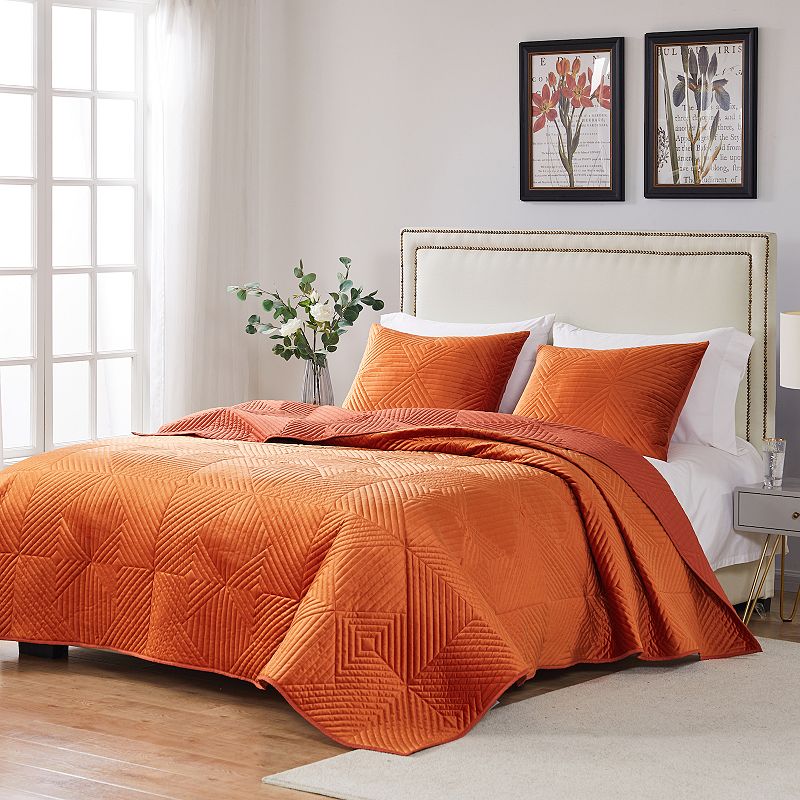 Greenland Home Fashions Riviera Velvet Quilt Set with Shams