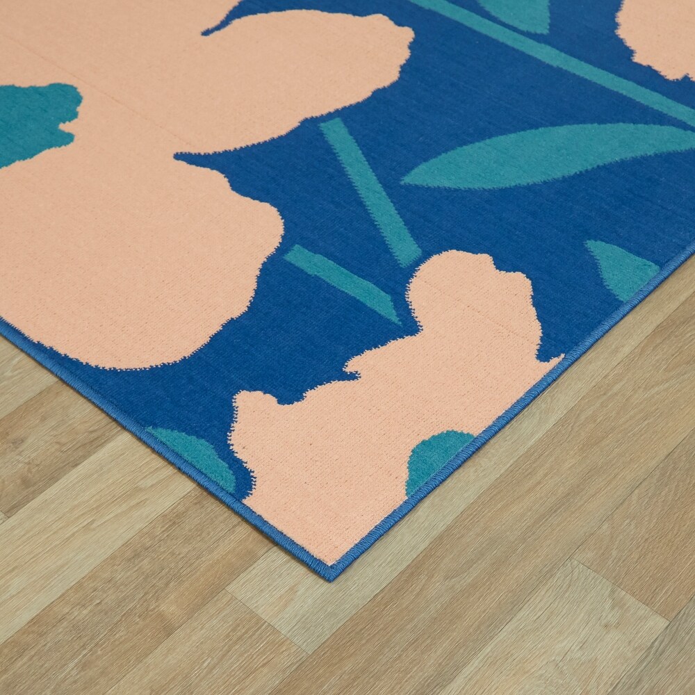 Hester Floral Indoor/Outdoor Area Rug