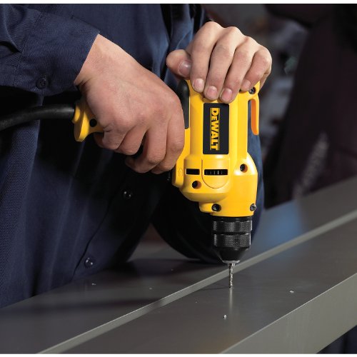 DEWALT DWD115K 8 Amp 3/8-Inch VSR Mid-Handle Grip Drill Kit with Keyless Chuck