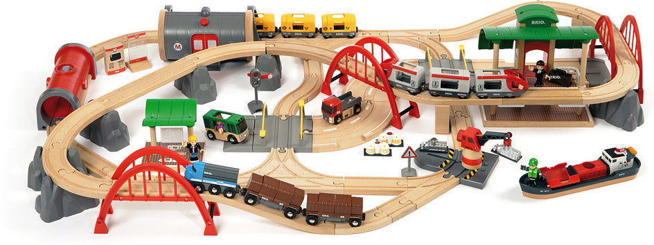 Ravensburger BRIO Deluxe Railway Set