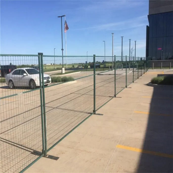 Cheap and beautiful Canada temporary fence galvanized rust prevention custom size color optional