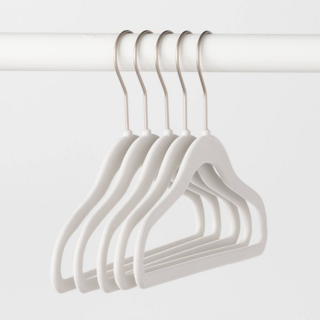 5pk Kids x27 Flocked Hangers White