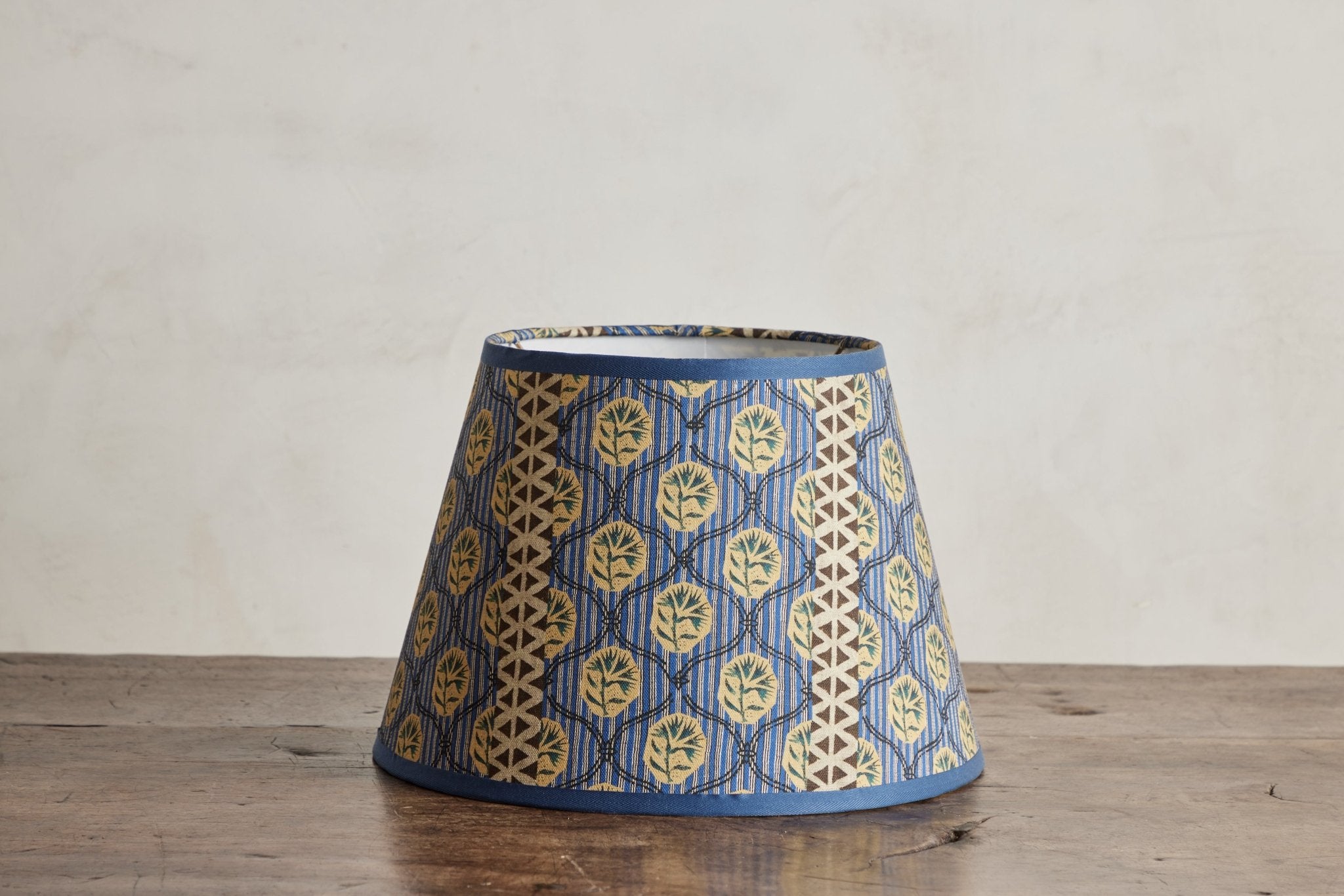 Alix Soubiran, Audrey Blue Lampshade