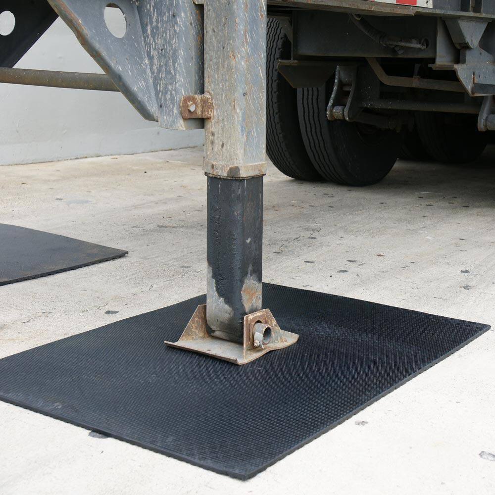 Rubber-Cal Maxx-Tuff 12 in. x 48 in. x 72 in. Black Heavy Duty Rubber Floor Protection Mat 03_177_WEB_46