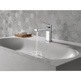 Peerless Xander Single Hole Single-Handle Bathroom Faucet with Metal Pop-Up Assembly in Chrome P1519LF-M