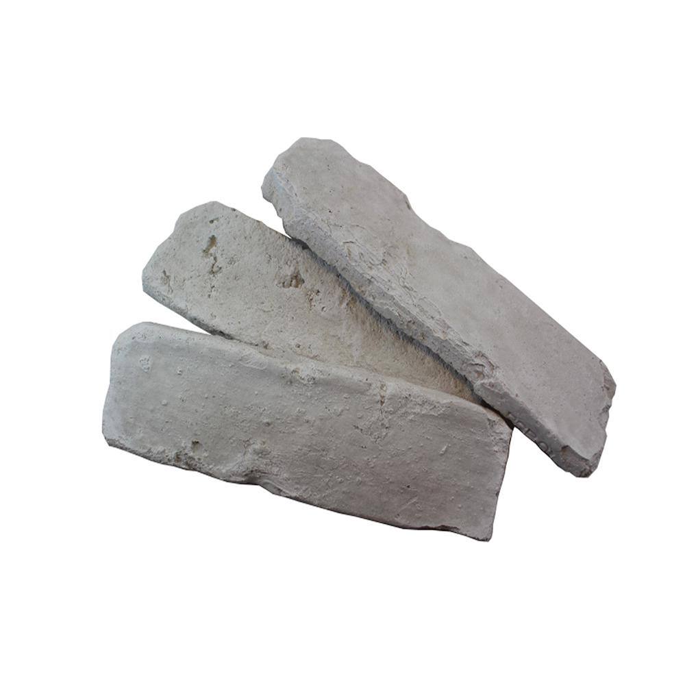 Koni Brick Old Chicago Blanc 8.20 in. x 2.50 in. Thin Brick 10.76 sq. ft. Flats Manufactured Stone Siding KBFT-214BLC