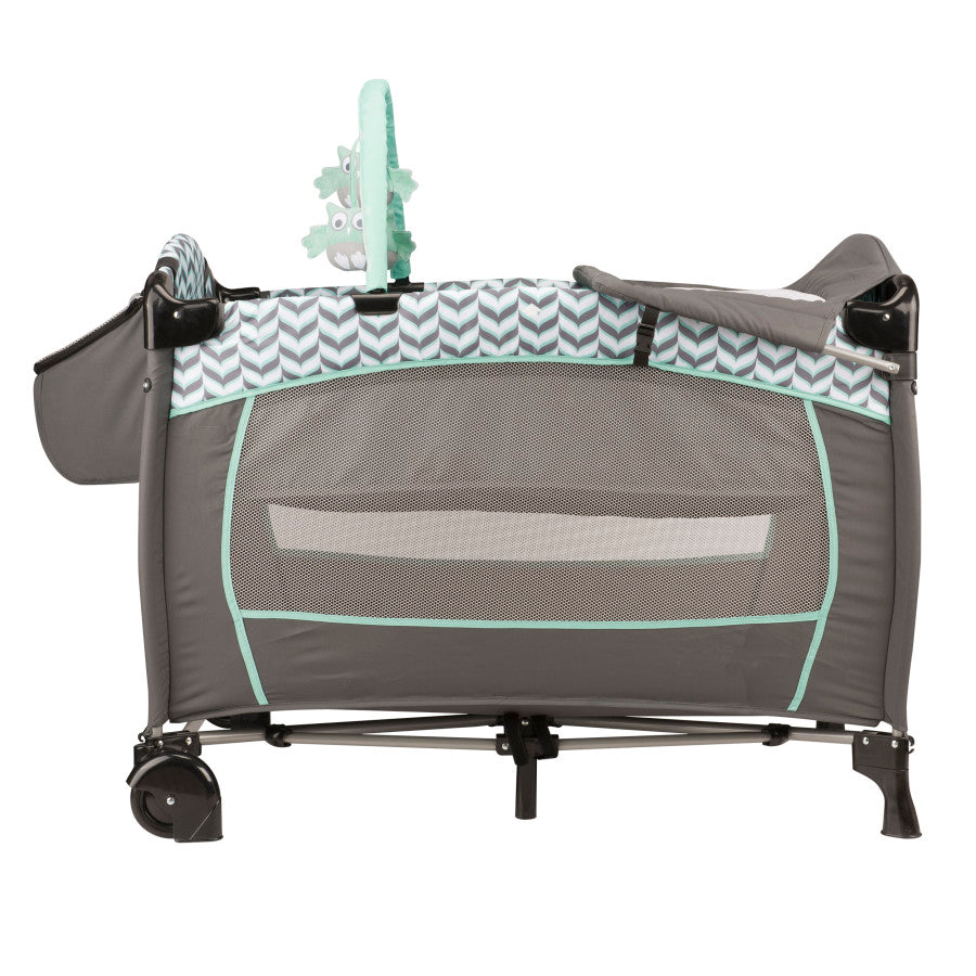 Portable BabySuite DLX Playard