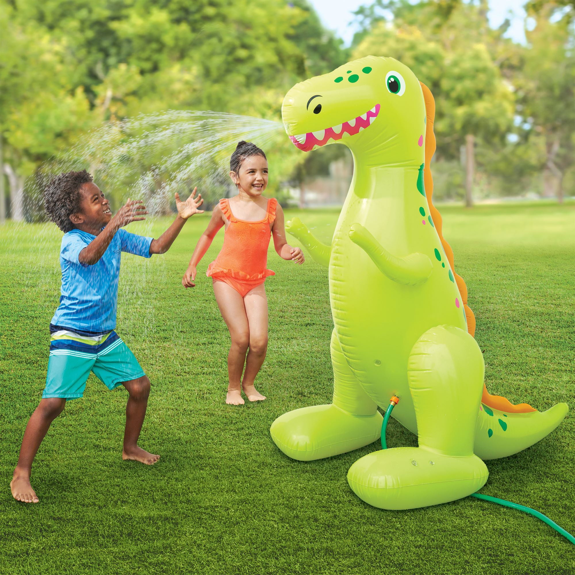 Play Day Large Dinosaur Character Inflatable Sprinkler Pool Game， Ages 3 and Up， Unisex