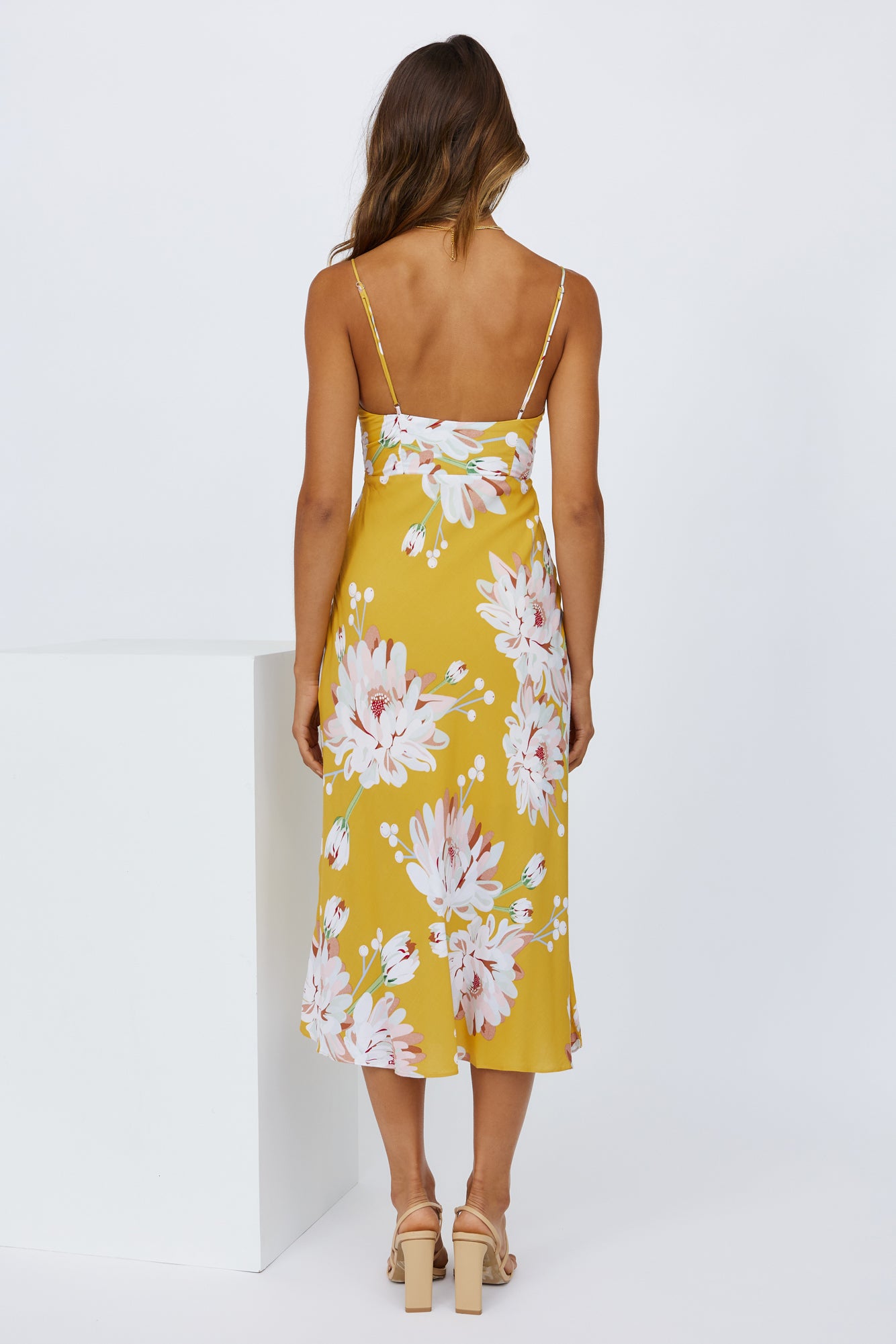 Sunshine Walks Midi Dress Yellow