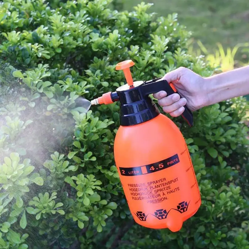 Hand held 0.5 Gallon Sprayer Pump Sprayer Suitable for Garden and Lawn Care