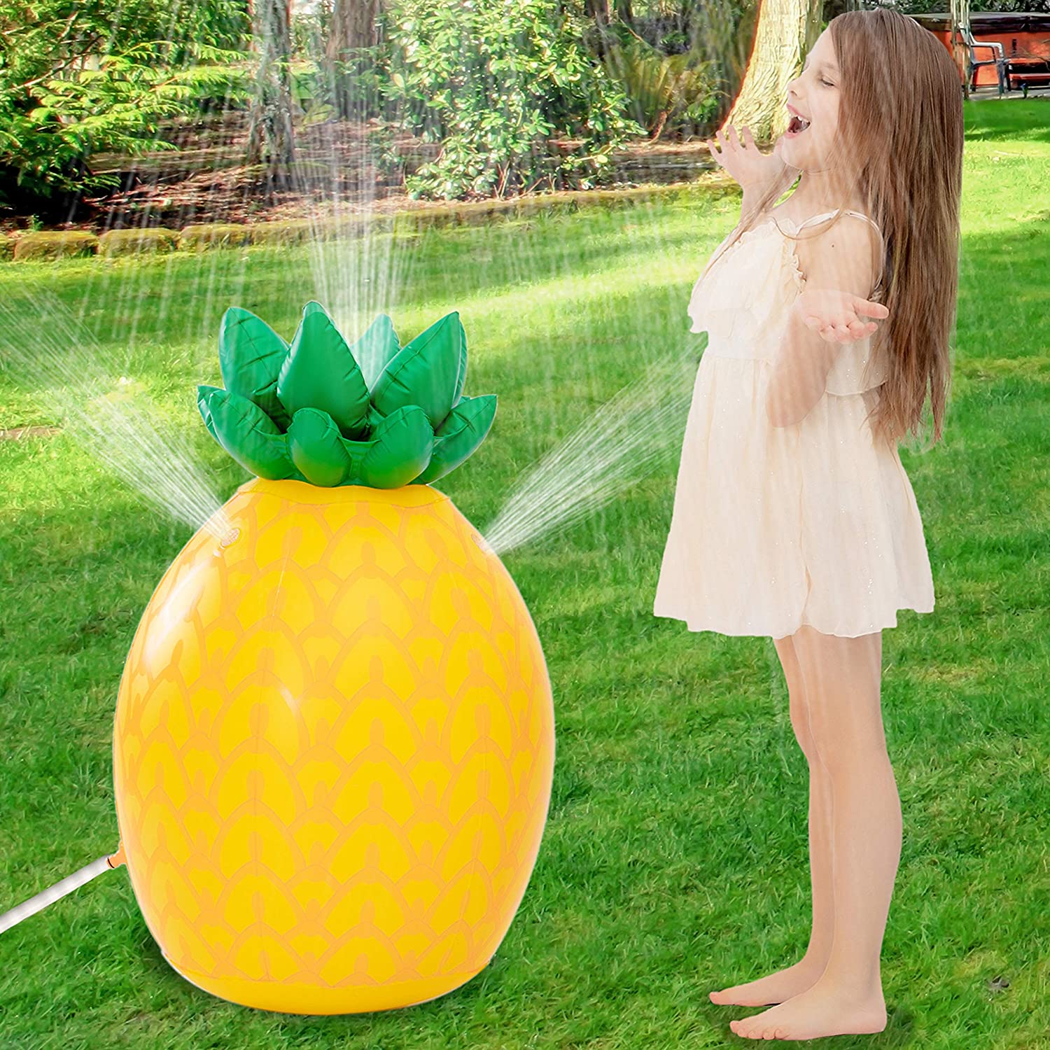 Intera Inflatable Tropical Pineapple Sprinkler， 35” Lawn Sprinkler for Kids Water Toy for Boys Girls Water Party Outdoor Sprinkler for Water Fun