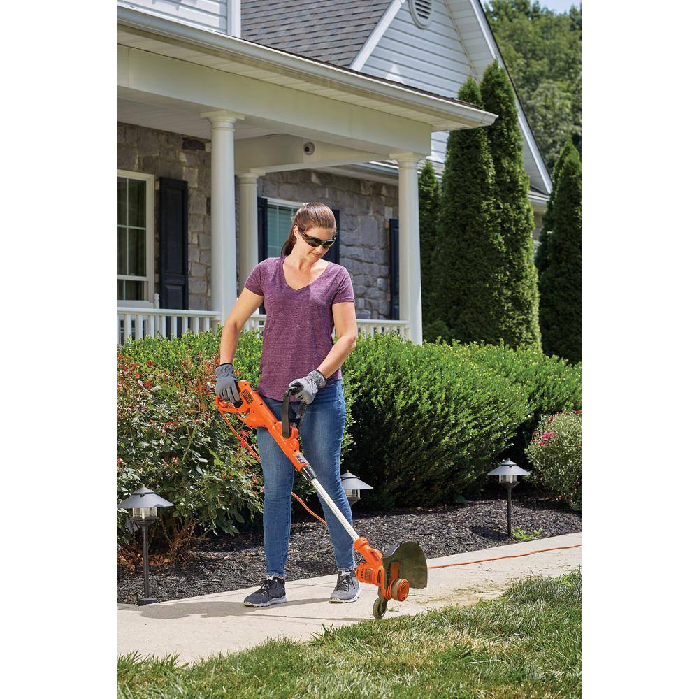 BLACK+DECKER 14 in. 6.5 Amp Corded Electric Single Line 2-In-1 String Trimmer  Lawn Edger with Push Button Line Feed BESTE620