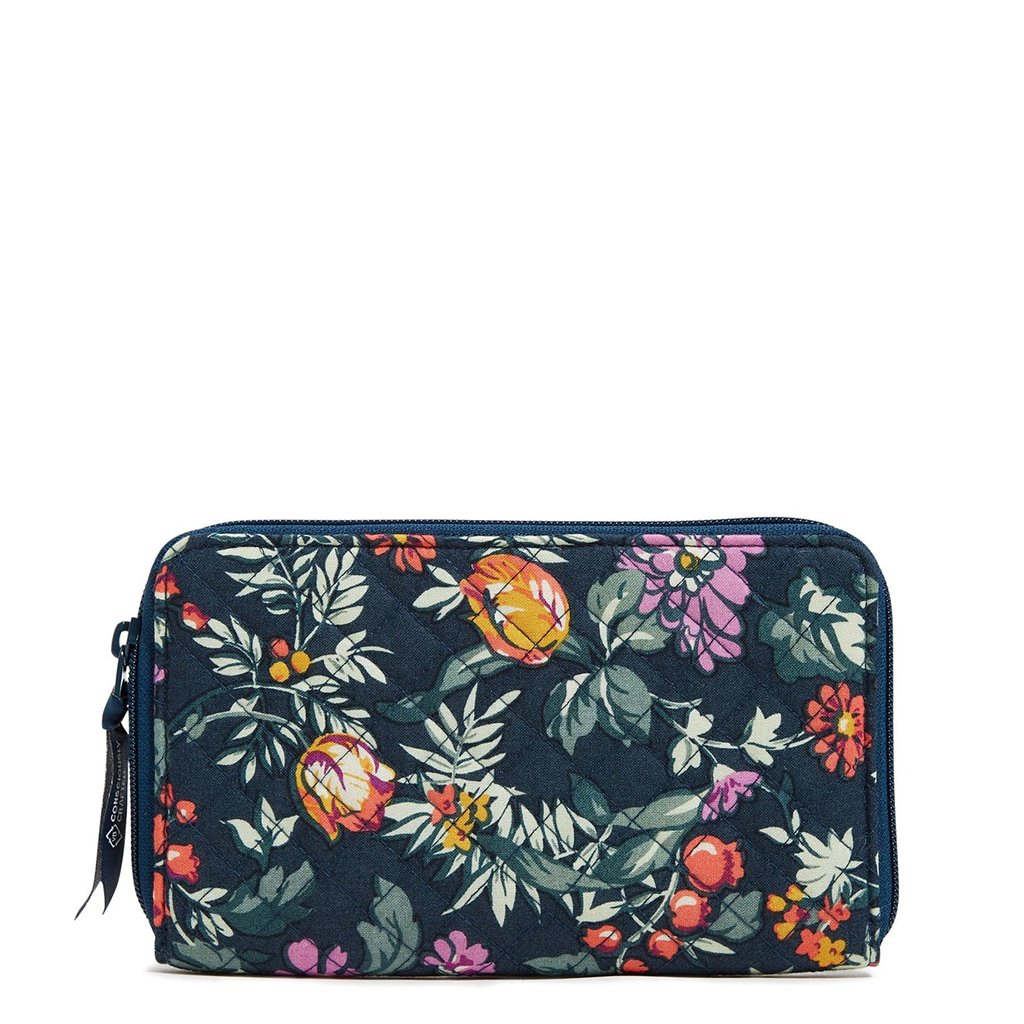 Vera Bradley  RFID Deluxe Travel Wallet in Fresh-Cut Floral Green