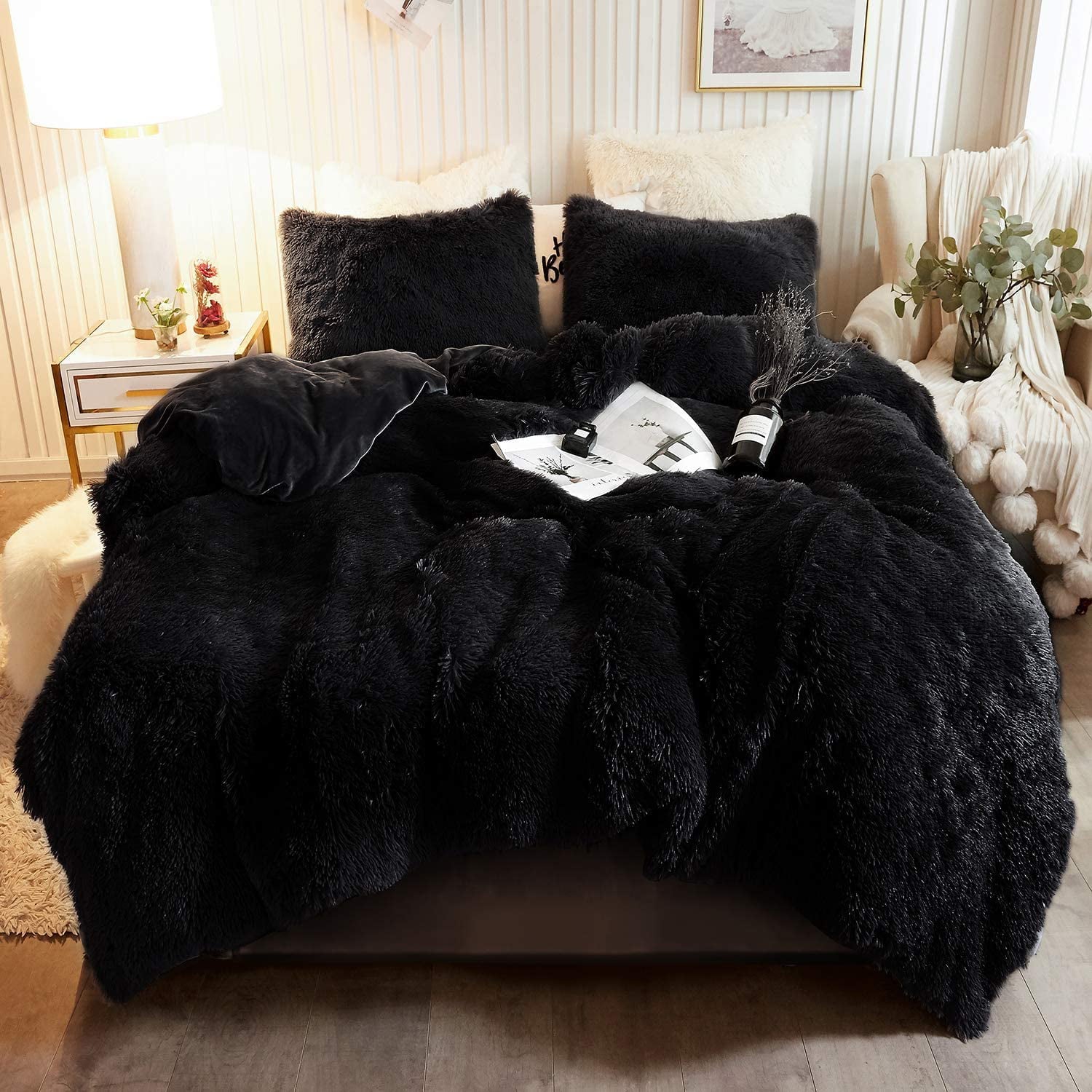 XeGe 3 Pieces Furry Plush Duvet Cover Set， Black Faux Fur Comforter Cover Set， Luxury Soft Velvet Fuzzy Fluffy Bedding Set， Shaggy Duvet Cover with 2 Pillow Covers， Zipper Closure， Queen Size， Black