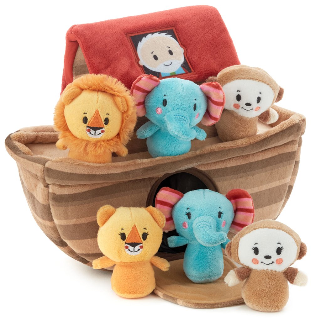 Hallmark  Noah's Ark and Animals Plush Playset - 7 Pieces