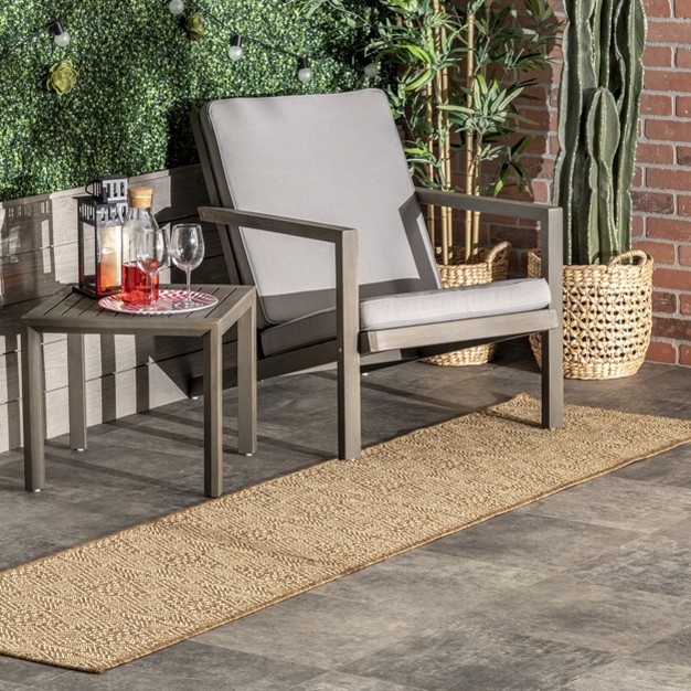 Nuloom Chandler Elegant Indoor And Outdoor Area Rug