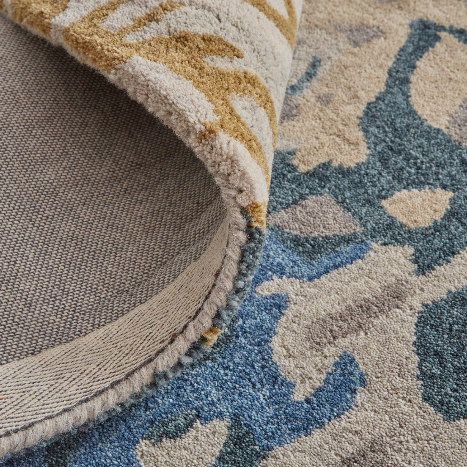 Calista Hand-Tufted Abstract Opal Gray/Blue/Bronze Rug