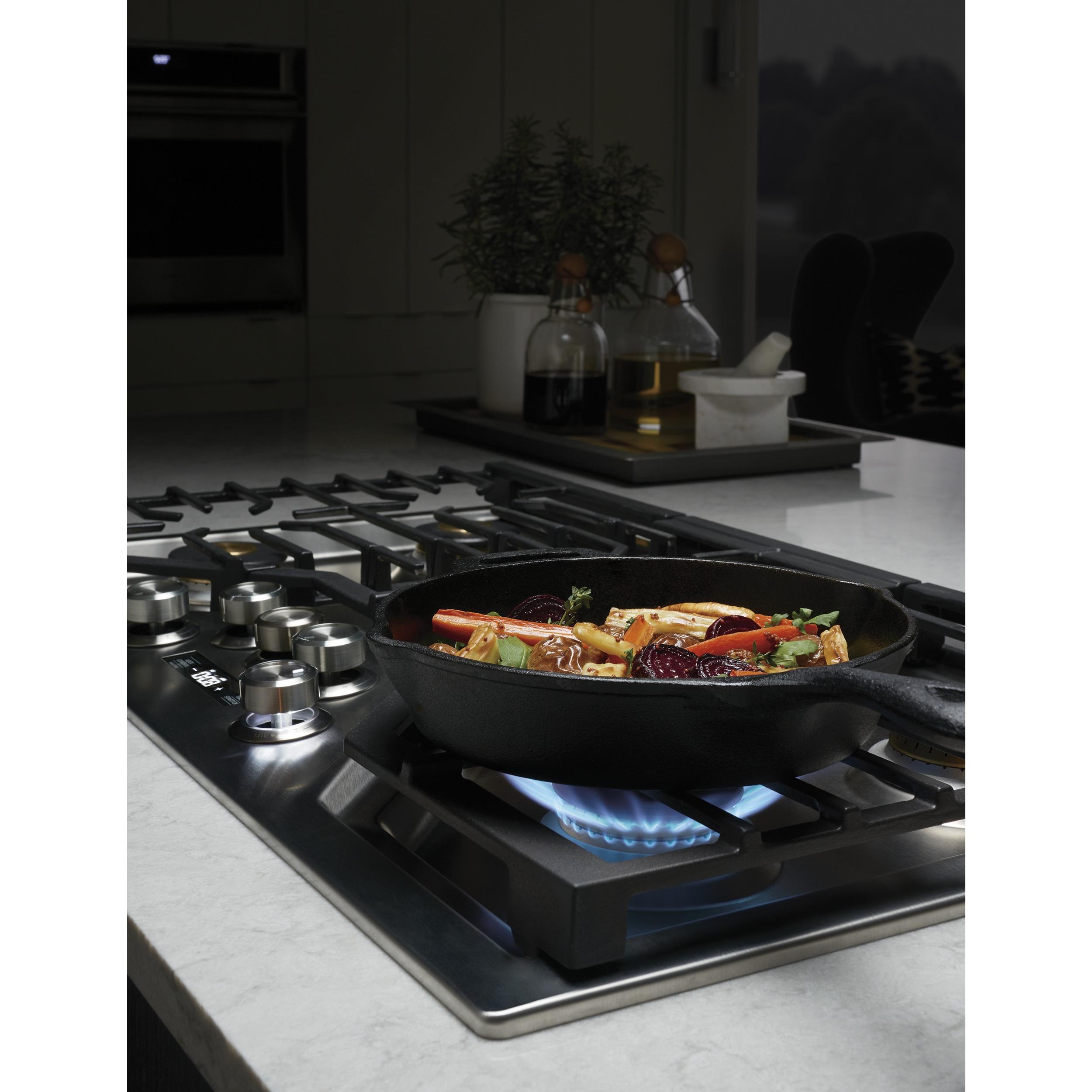 Monogram 36-inch Built-In Gas Cooktop ZGU36ESLSS