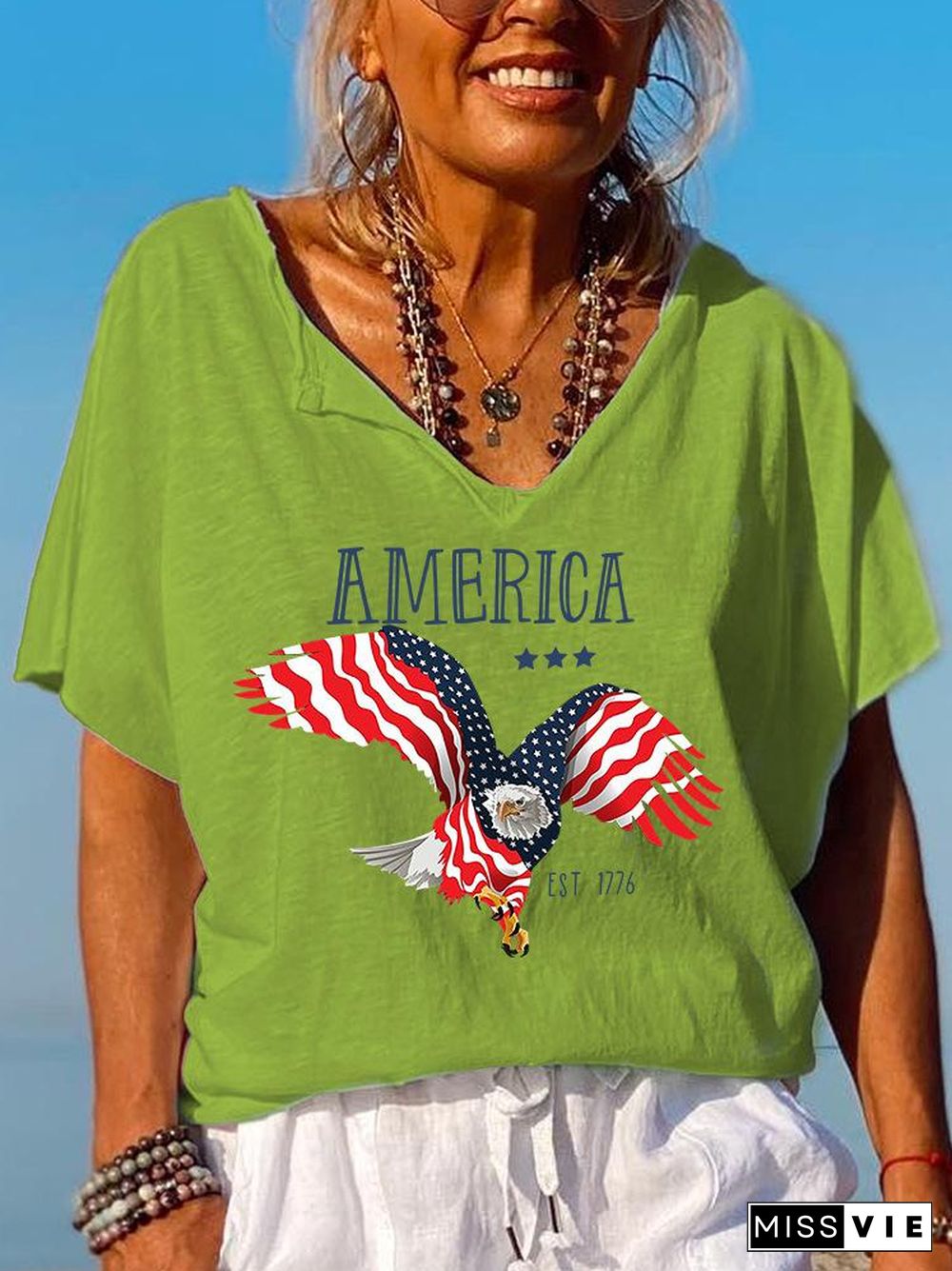 America Est.1776 Letter Owl Flag Pattern T-Shirt