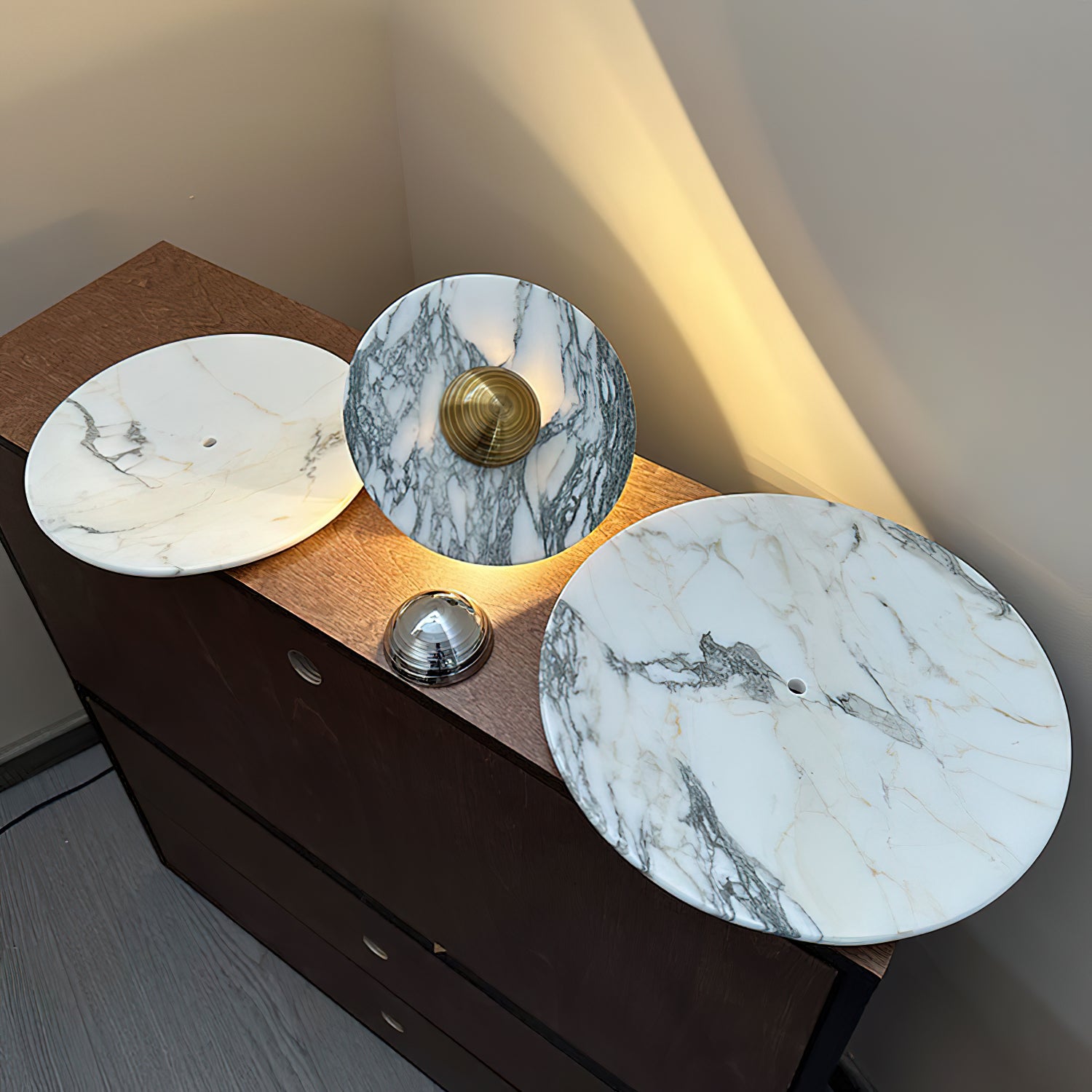 Messier Marble Rechargeable Wall Lamp